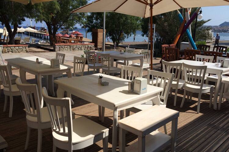 Meggs Otel Beach Restaurant Ortakent Bodrum